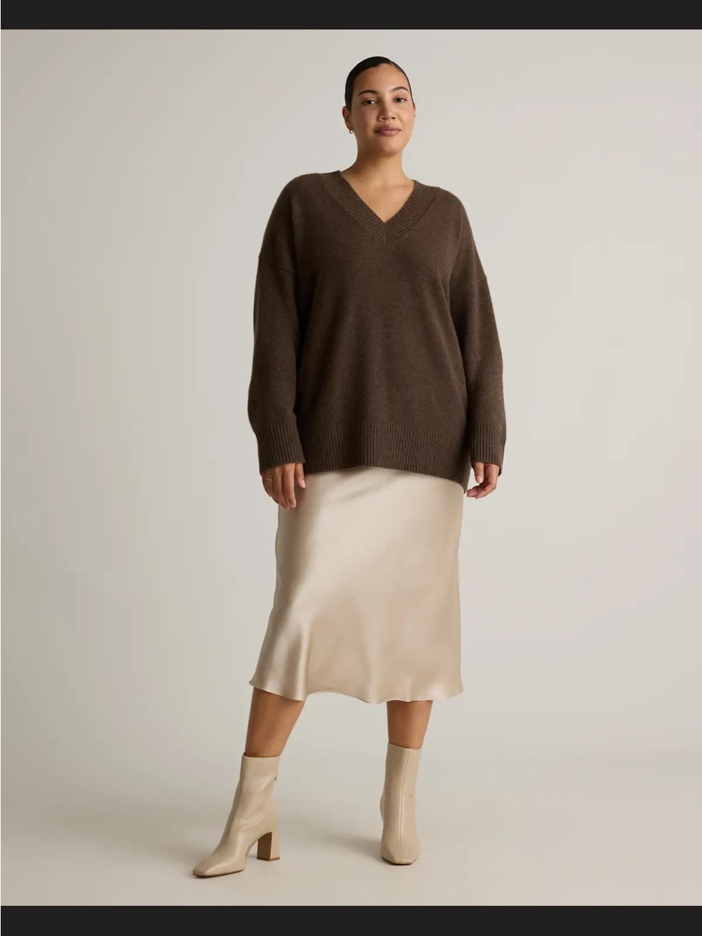 Quince Oversized V-Neck Sweater in Dark Brown